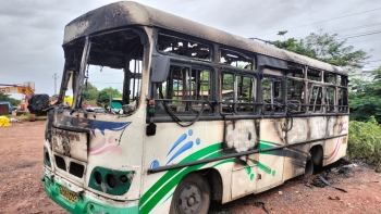 Parked bus catches fire near Ganapati Temple in Vasco