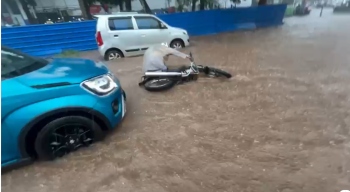 Goa on Red Alert; Heavy rains lead to waterlogging, traffic