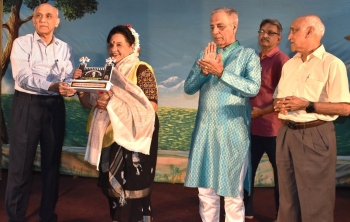 Veteran Marathi theatre & cine artist Nayana Apte honoured in Margao