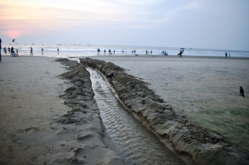 Colva creek contamination: As legal battle in court continues, wastewater invades beach