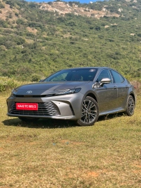 2025 Toyota Camry: Perfect Japanese samurai