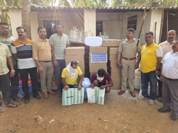 Belagavi Excise officials bust illegal liquor unit in Hubballi