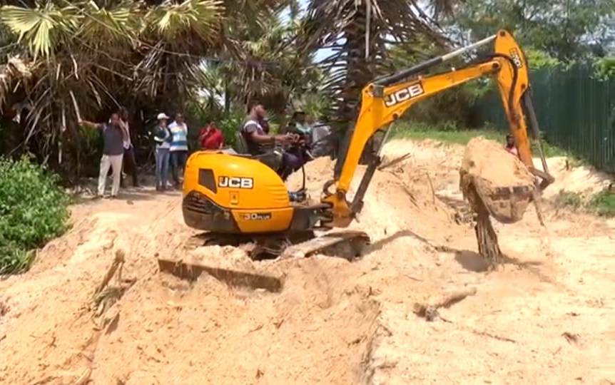 Varca VP begins restoring damaged sand dune