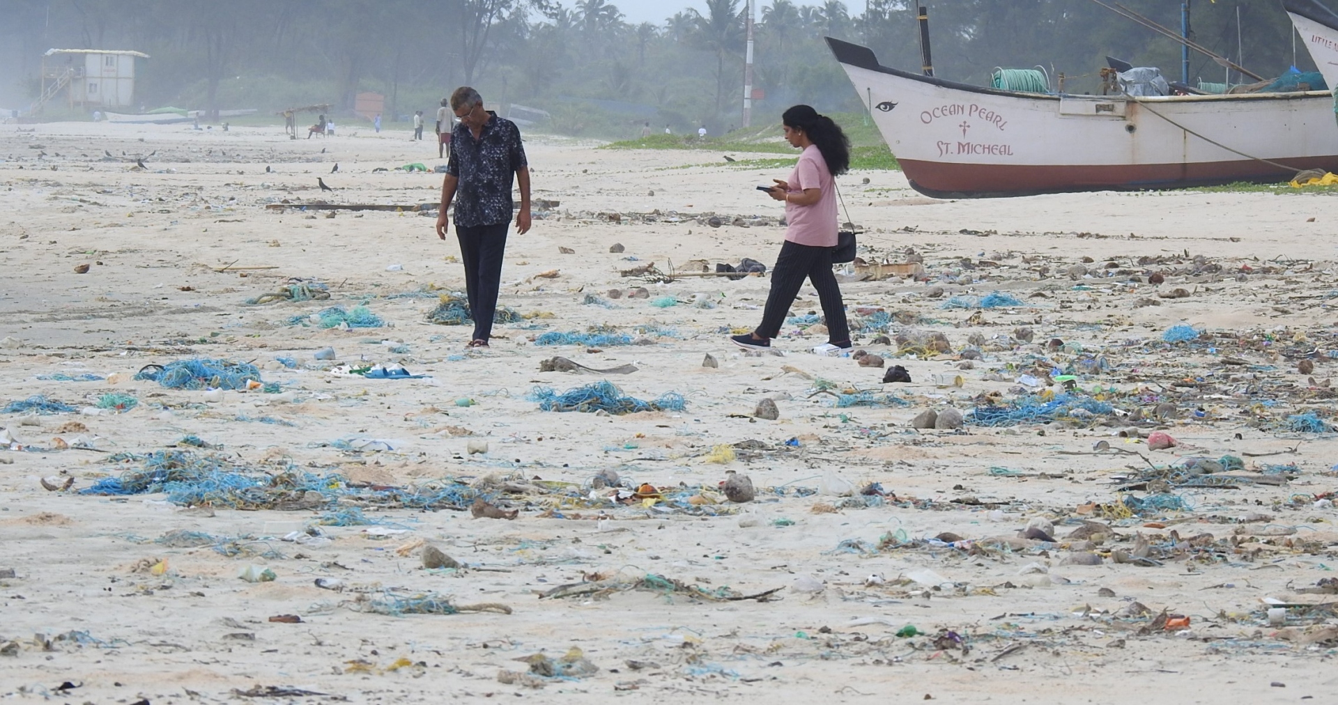 Mixed waste washed ashore at Colva, causes nuisance