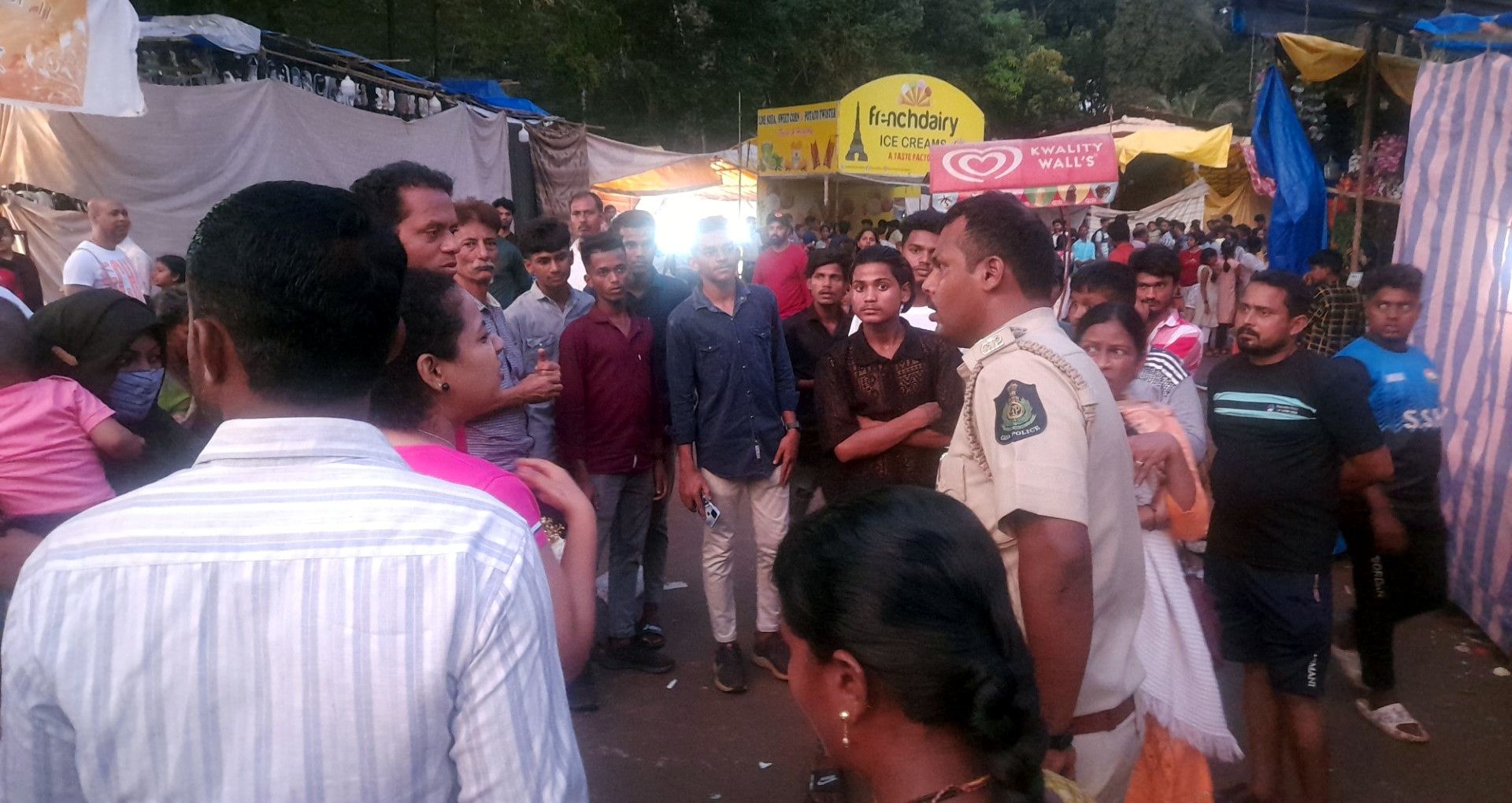 Old Goa police shut down feast stalls operating beyond deadline