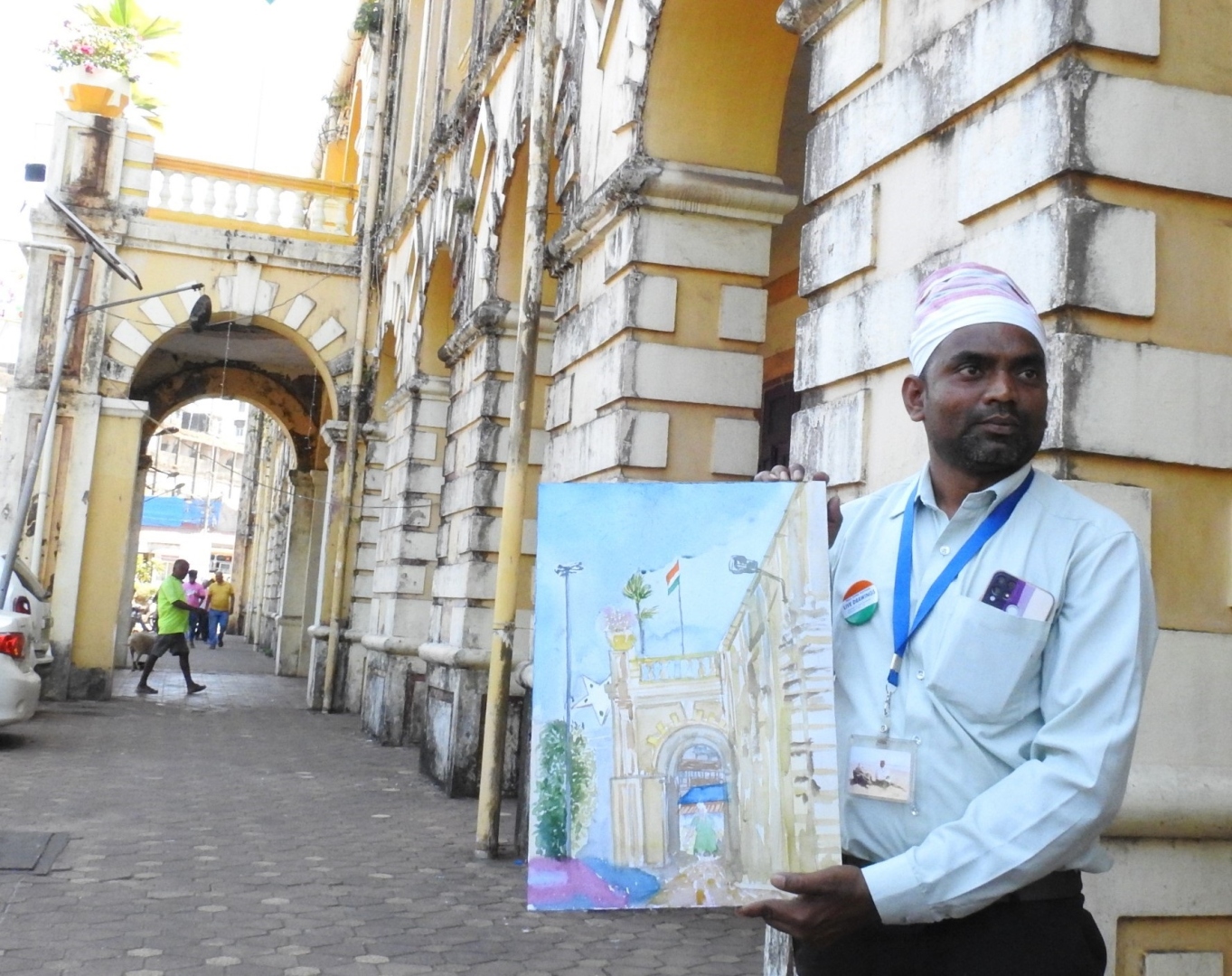 Telangana artist captures MMC building during nationwide trip