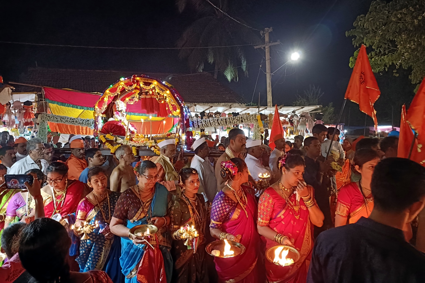 Sateri Devi Vadd Diwas at Siolim: Grand procession of Jodio, Divaja