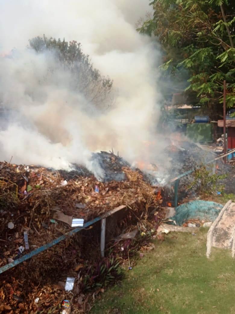 Waste dump catches fire in MMC garden, raises concerns over disposal