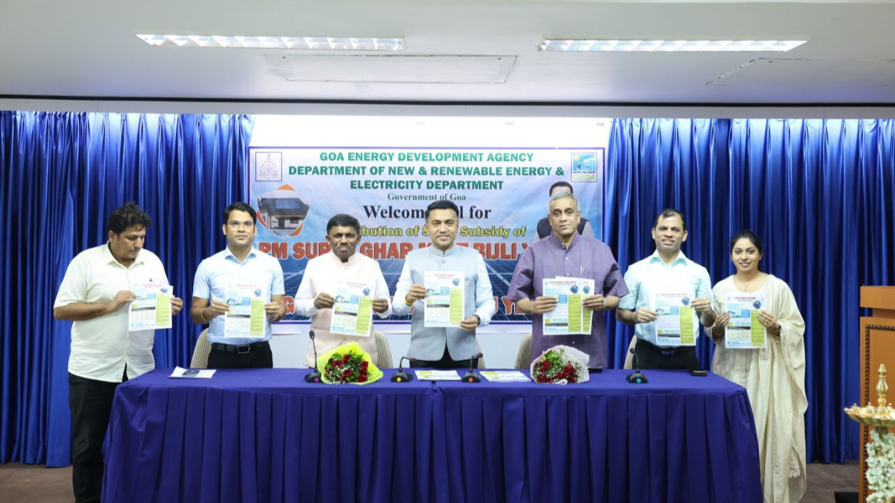 CM Sawant launches 'Goem Vinamulya Vij Yevjan' to boost solar energy adoption in Goa