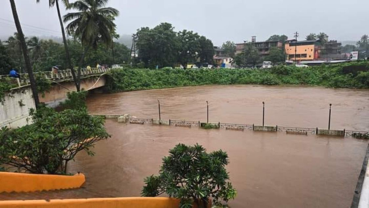 Goa continues under red alert as heavy rainfall causes widespread flooding