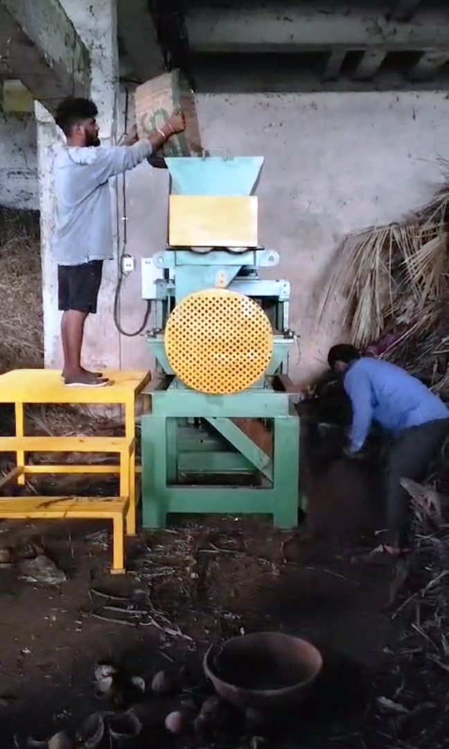 Coconut shredding machine installed at Sonsodo to cap coconut waste in Margao