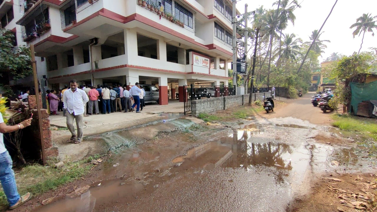 Mormugao council, health officials conduct inspection of Mestawada site amid protests