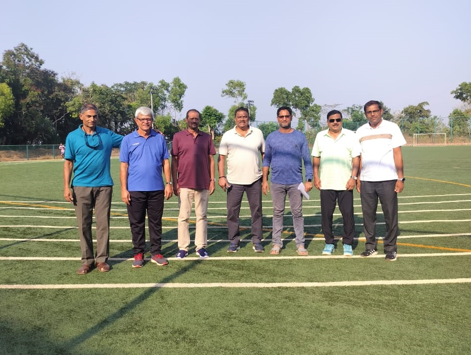 ﻿Hockey Olympians Joaquim and Merwyn visit North Goa with task to spread youth development programme