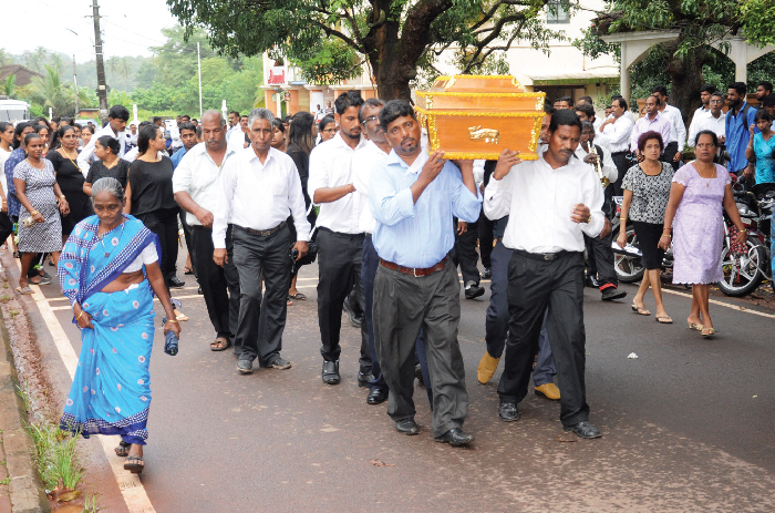 Hundreds bid tearful adieu to two drowning victims of Raia