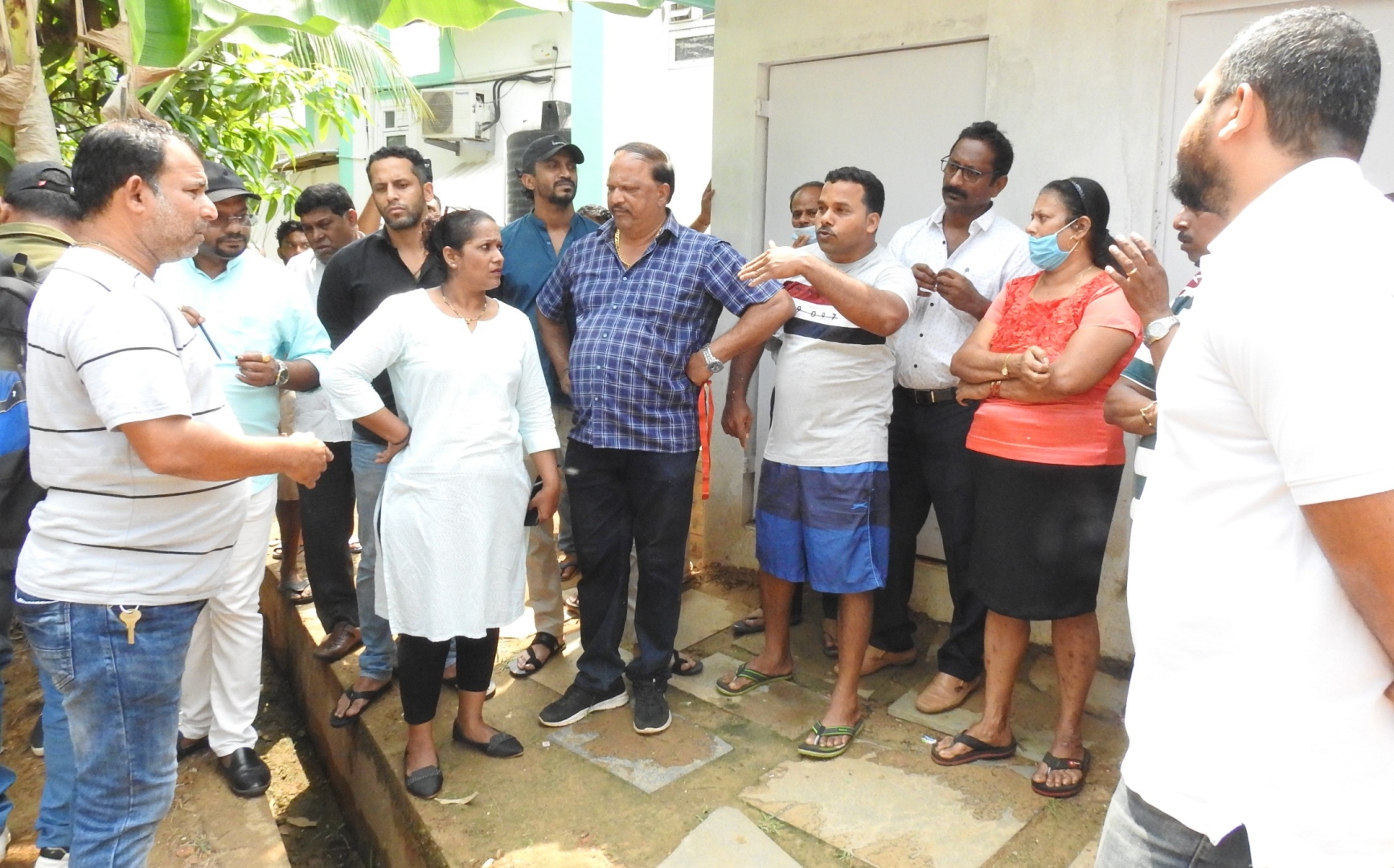 Benaulim VP inspects mobile tower construction site