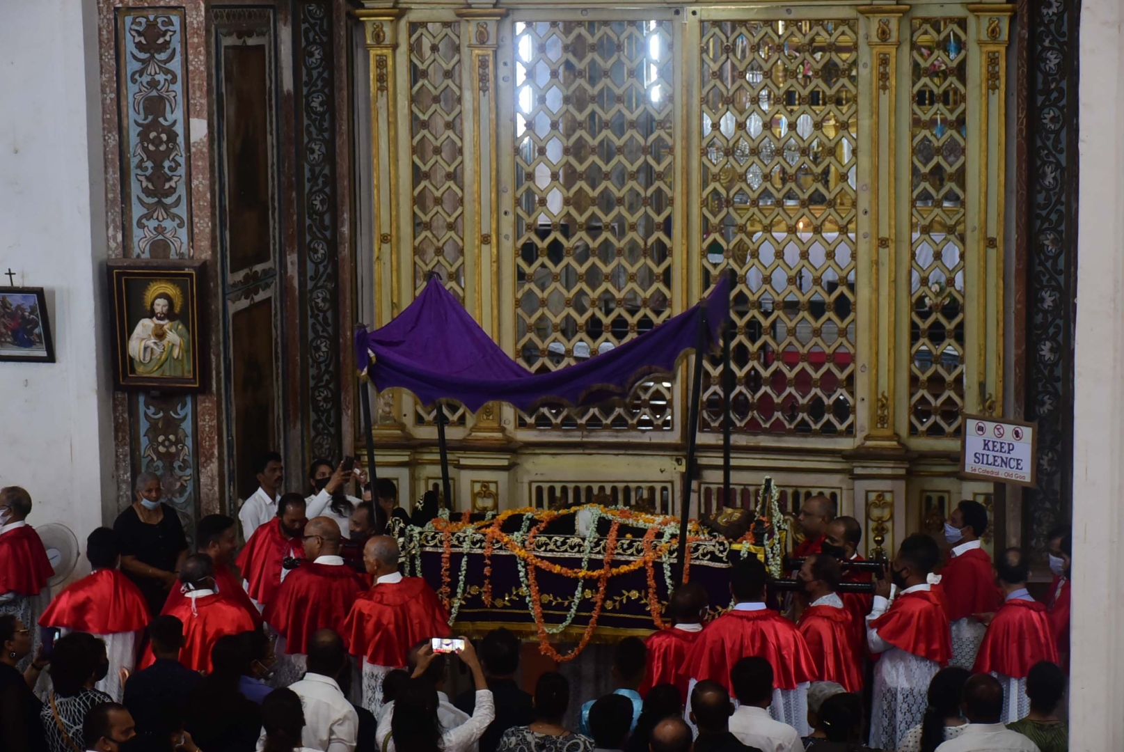 Unique Procession of Tails at Se Cathedral