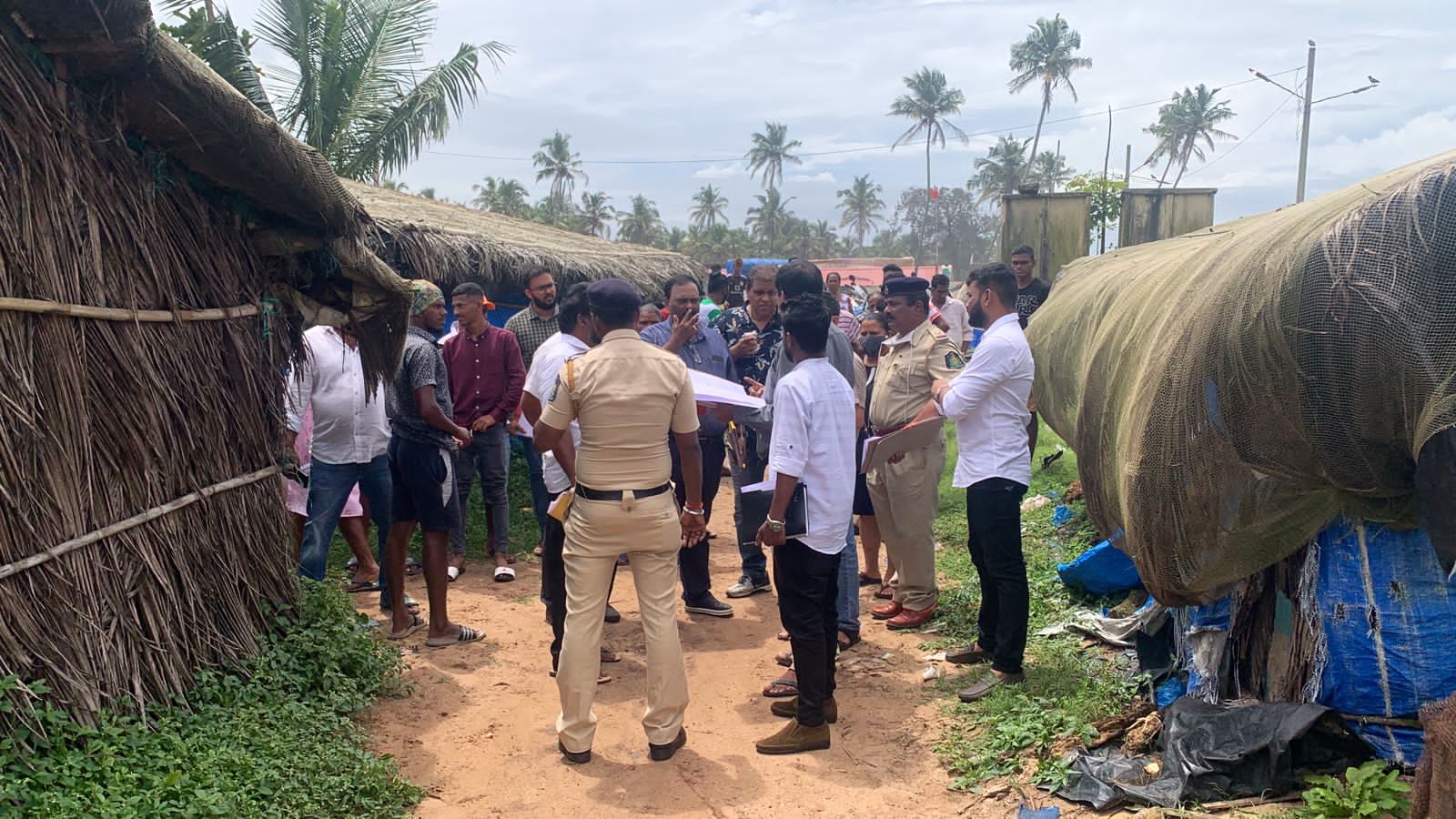 Tensions at Colva as traditional fishermen protest against inspection of huts on beach