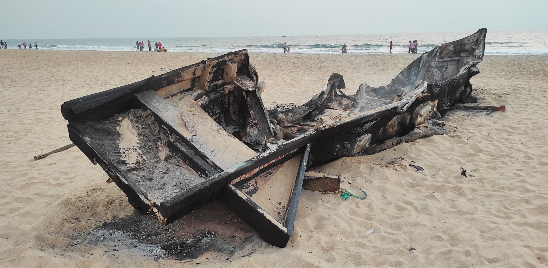 2 fishing boats, nets set ablaze at Benaulim