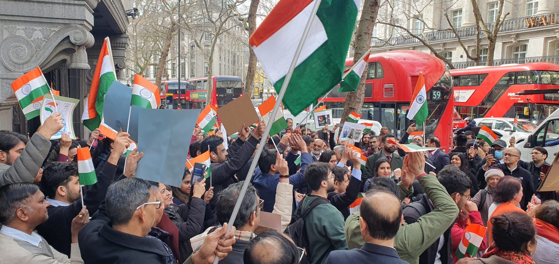 Goans decry removing   of Indian flag in UK