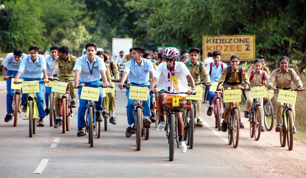 Padma Shree awardee on cycling expedition from Goa to Pune