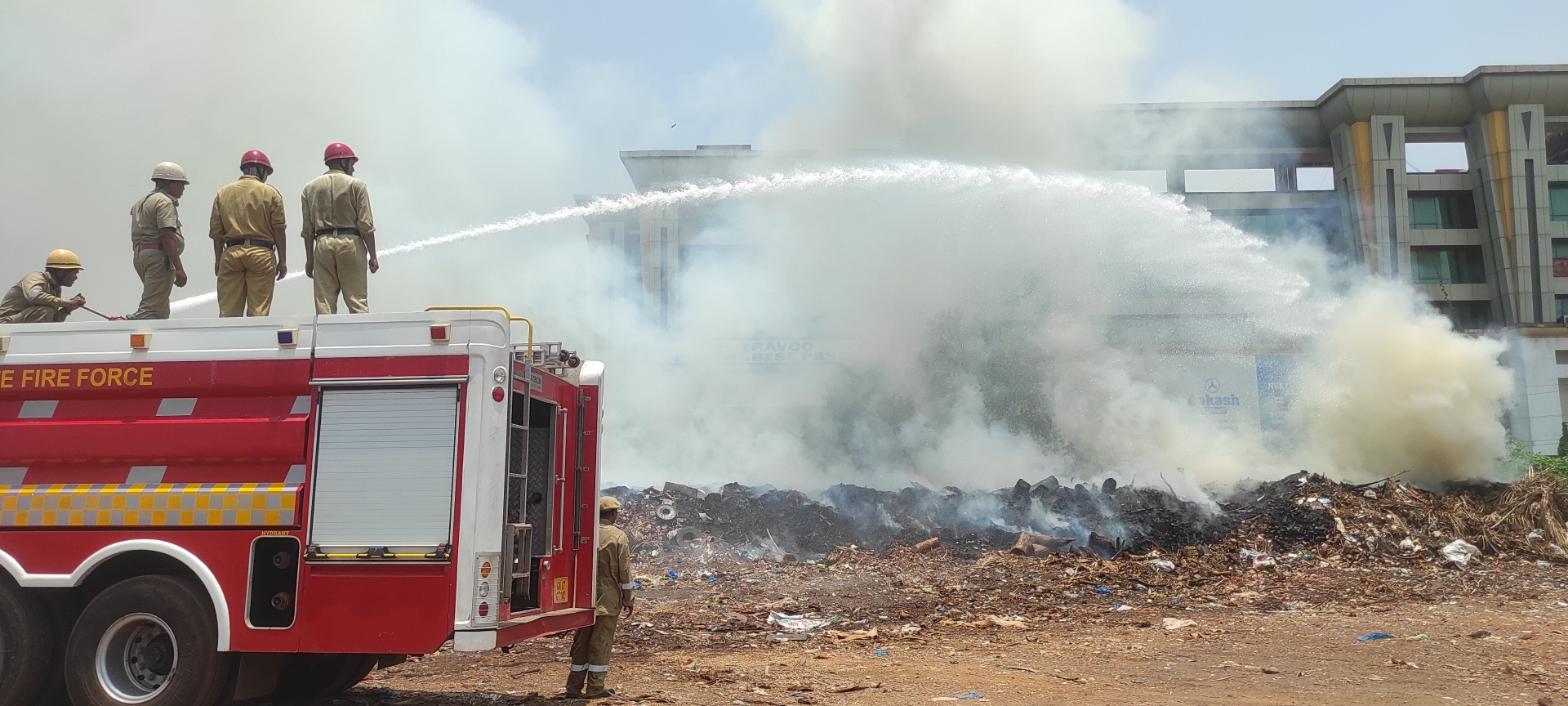 Goa thirsts, but thousands of litres of drinking water used to douse fire at Margao bus stand